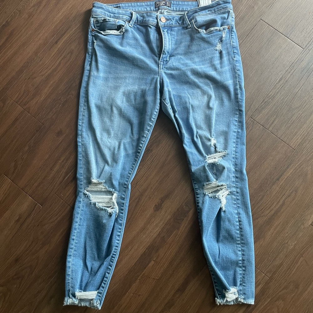Distressed Abercrombie Harper Low Rise Ankle Jean